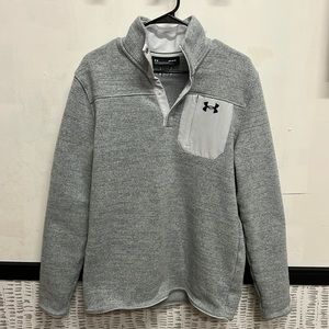 UA pullover